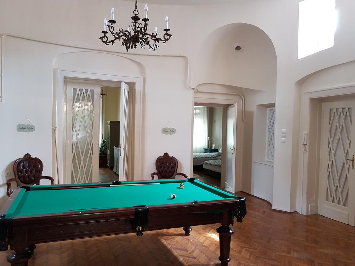 סולנוק Tulipan Villa Panzio מראה חיצוני תמונה